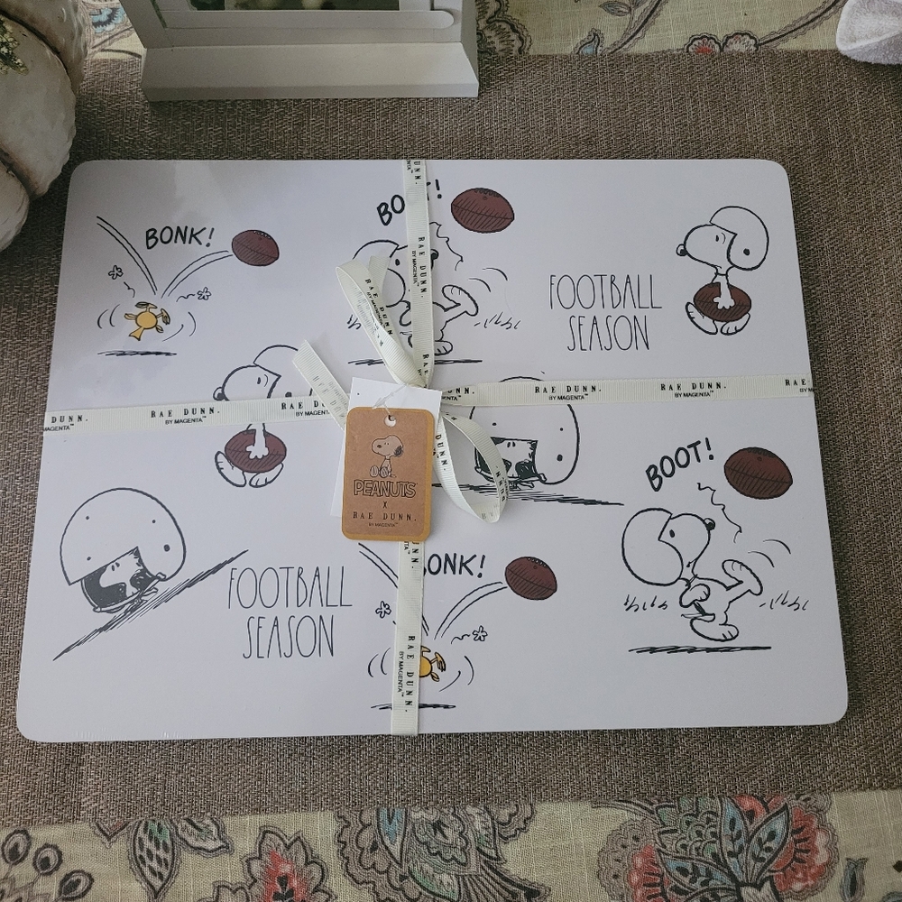 Peanuts set of 4 cork placemats, new